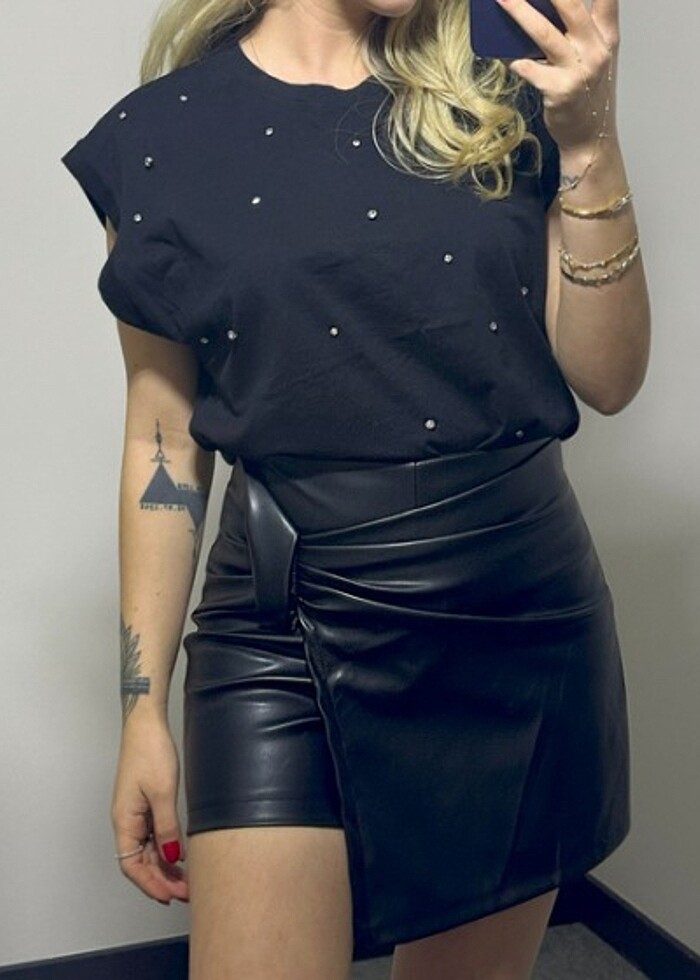 Siyah Deri Şort Etek - Görsel 2