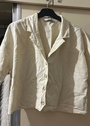 Düğmeli Beyaz Keten Kadın Gömlek - Görsel 3