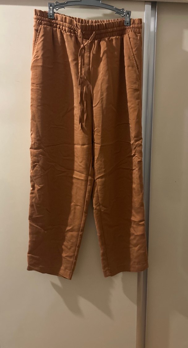 Kadın Kahverengi Kuşaklı Saten Pantolon - Görsel 2