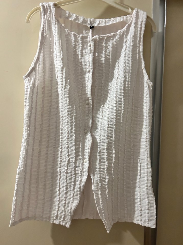 Kadın Beyaz Keten Pilili Kolsuz Yelek - Görsel 4