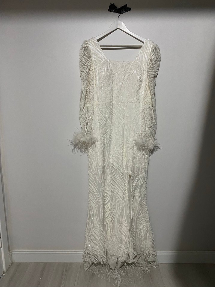 Kolları Otrişli İşlemeli Abiye Elbise - Görsel 2