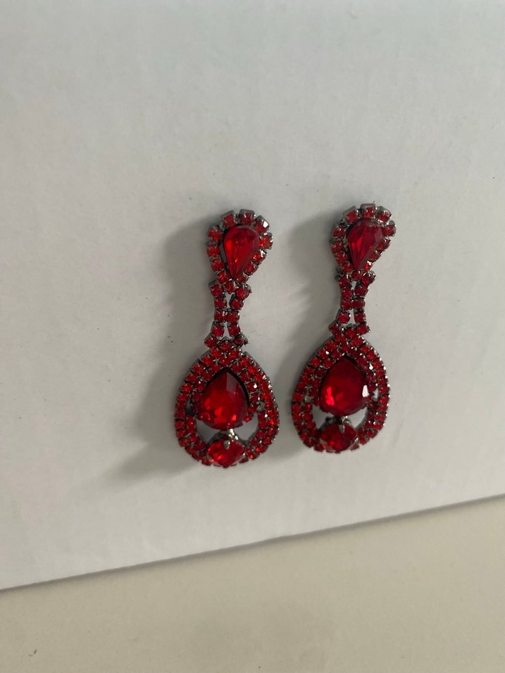 Kırmızı Uzun Kına Küpeler - Görsel 3