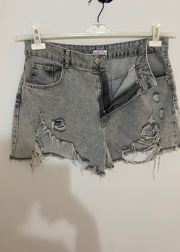 Gri Yırtık Mini Kot Şort - Görsel 5