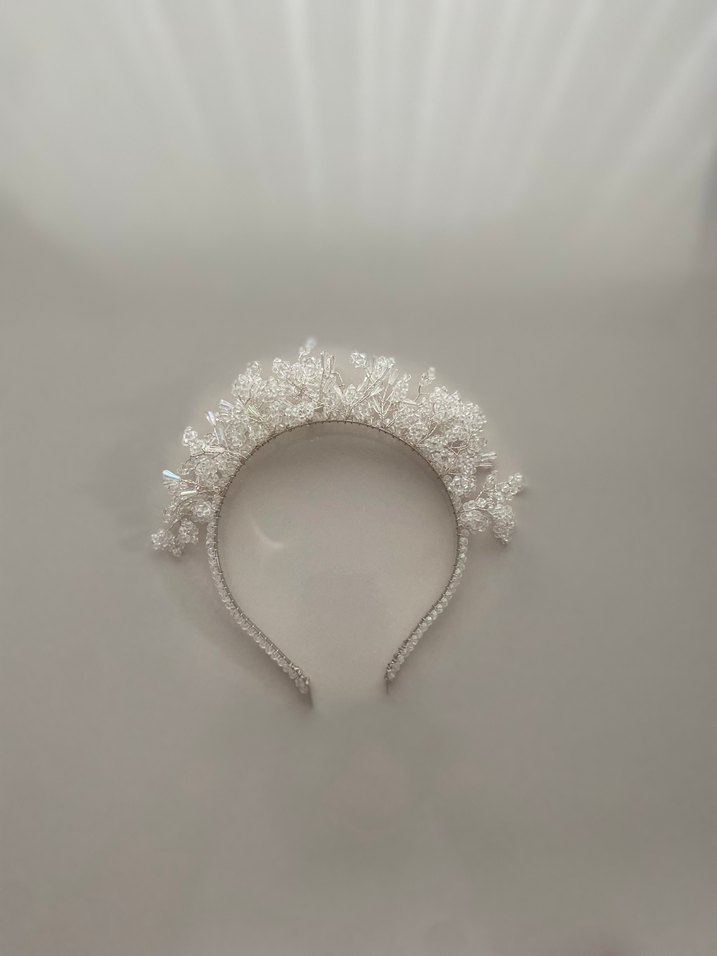 Beyaz Kristal Boncuklu Taç - Görsel 4