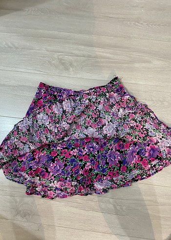 Mor Renkli Mini Fırfırlı Şort Etek - Görsel 3