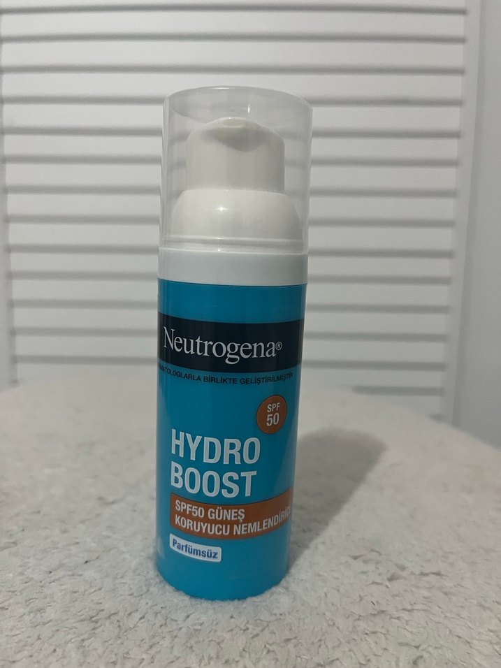 Neutrogena Hydro Boost SPF50 Güneş Koruyucu Nemlendirici - Görsel 2