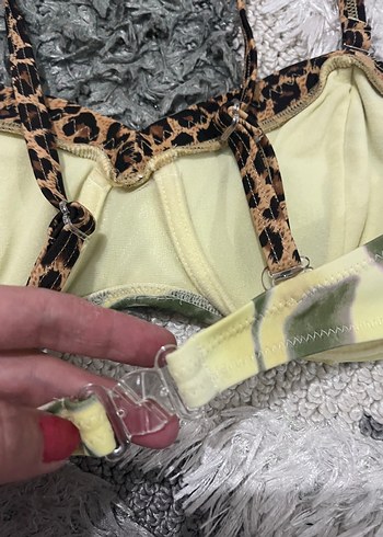 m Beden sarı Renk Sarı Leopar Detaylı Bikini Üstü