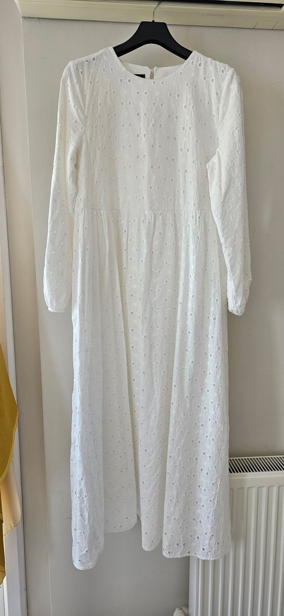 Beyaz Uzun fisto Elbise - Görsel 4