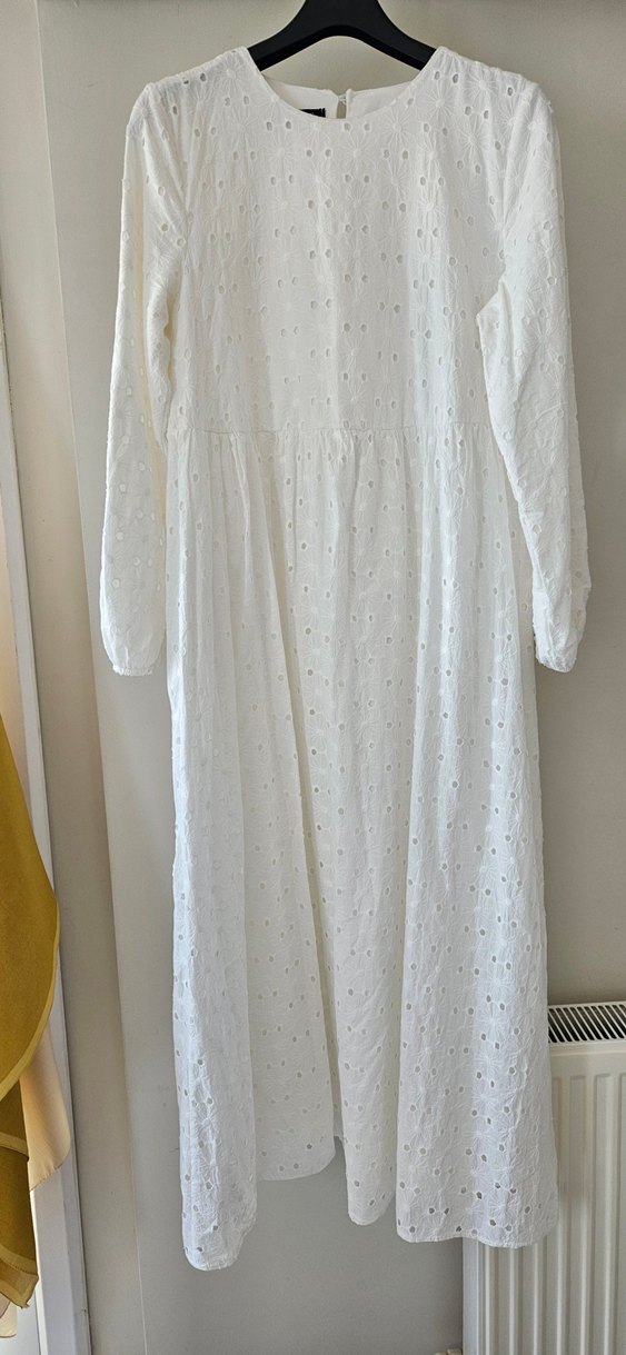 Beyaz Uzun fisto Elbise - Görsel 3