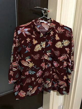 Pull and Bear Çiçekli Gömlek