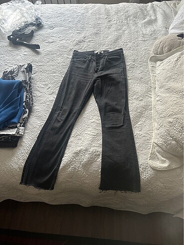 Mango trumpet jean