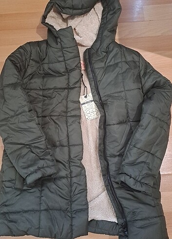 14 yaş sıfır etiketli mont