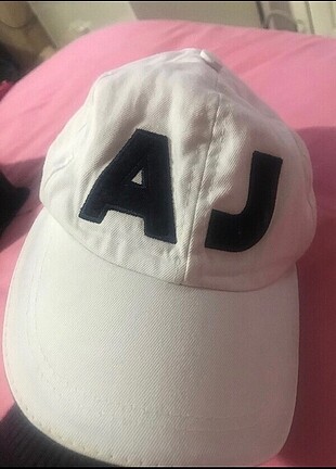 Orijinal armani jeans şapka