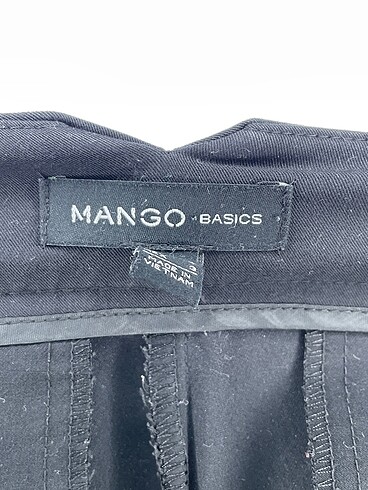 36 Beden siyah Renk Mango Düz Kesim %70 İndirimli.