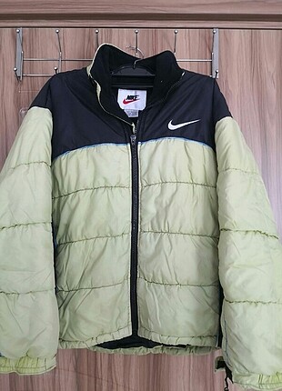 Nike şişme mont 