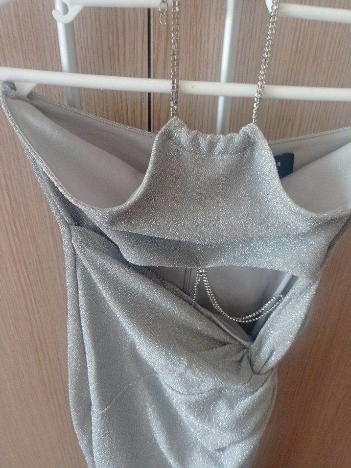 Gri Drapeli Uzun Halter Yaka Abiye Elbise - Görsel 3