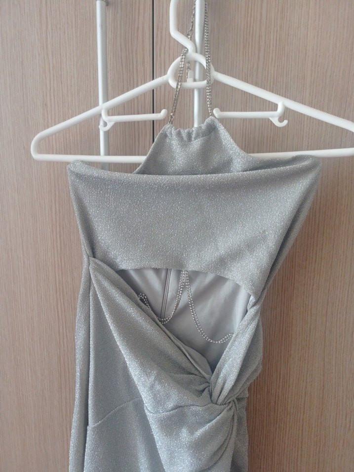 Gri Drapeli Uzun Halter Yaka Abiye Elbise - Görsel 2