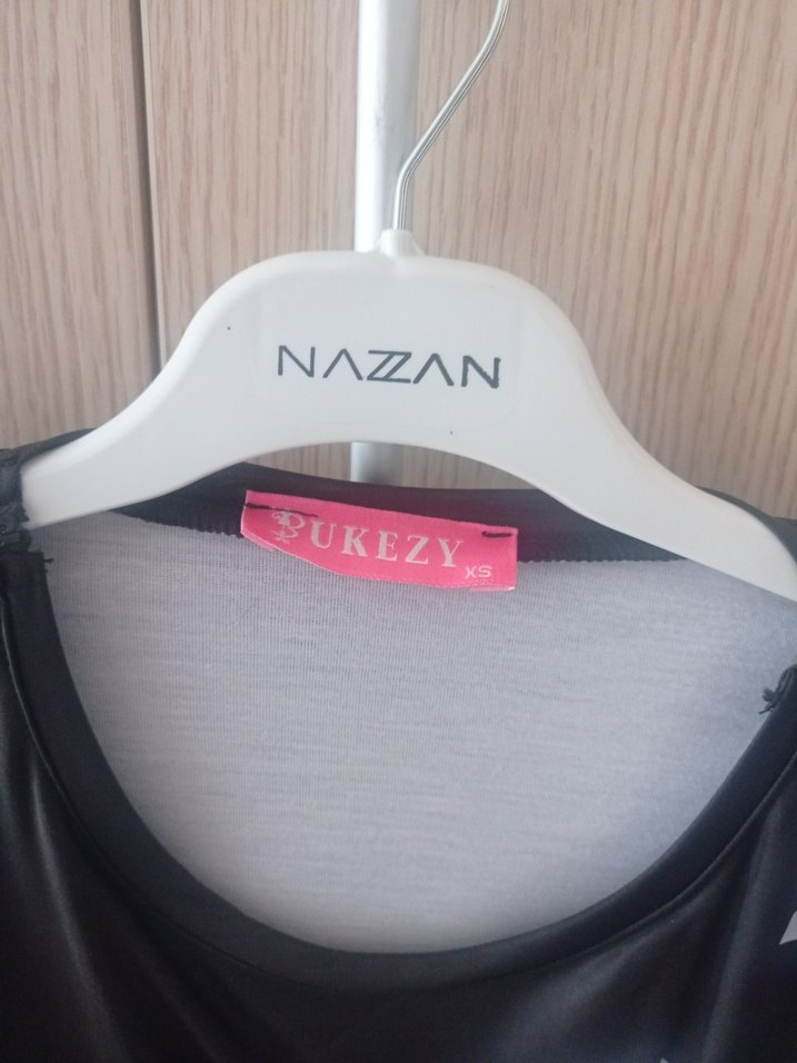 Kısa Kollu, Fermuarlı Siyah Gotik Hamile Tişörtü - Görsel 3