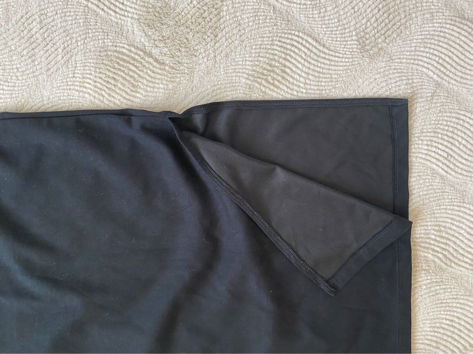 Düz Siyah Yırtmaçlı Etek - Görsel 2