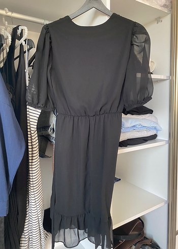 Siyah Midi Uzunlukta Rahat Kesim Elbise - Görsel 3