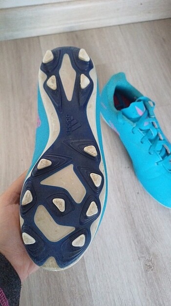 Adidas Adisas krampon 34 numara hasarsız