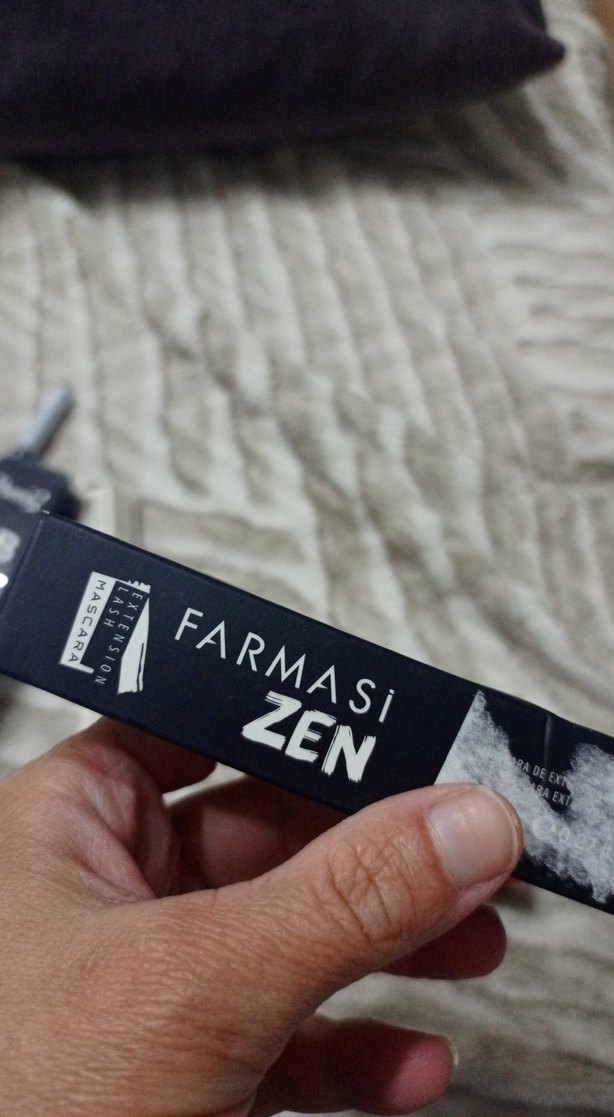 Farmasi Göz kalemi, Maskara ve mor Göz Farı 3 lü paket - Görsel 3