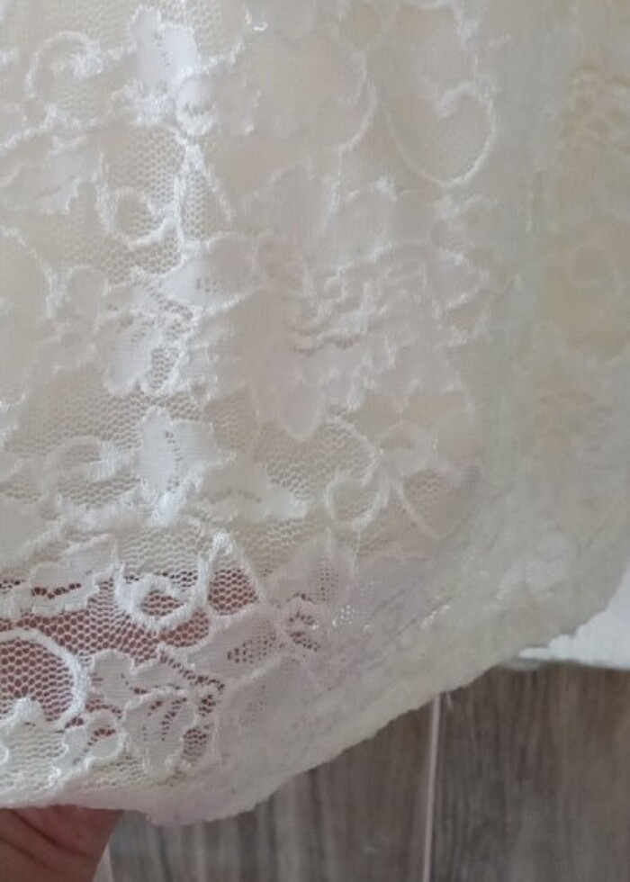 Dantelli krem elbise - Görsel 4