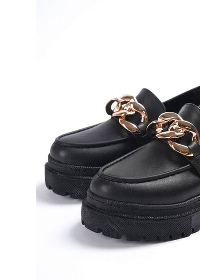 SİYAH GOLD ZİNCİRLİ DERİ AYAKKABI - Görsel 3