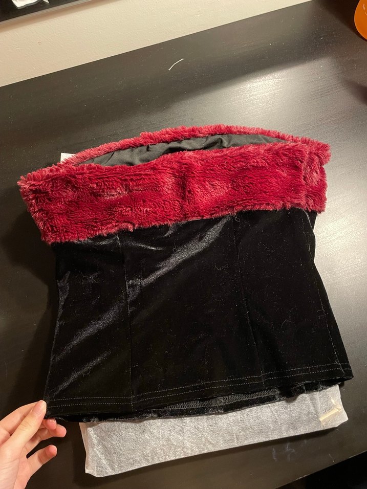 Kürk Detaylı Straplez Mini Üst - Görsel 3