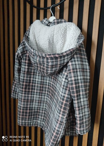 Gri Ekose Desenli çocuk mont - Görsel 3