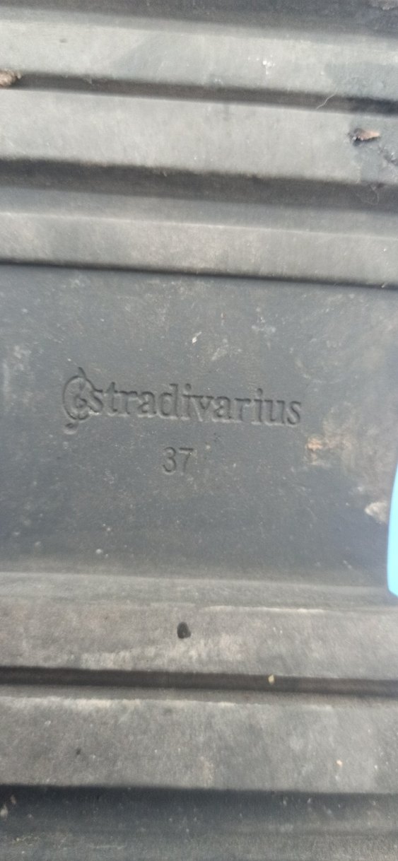 Stradivarius Kadın Çizme 37 Numara - Görsel 4