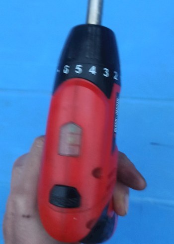 Black& Decker Şarjlı Vidalama ( Çalışmıyor) - Görsel 2