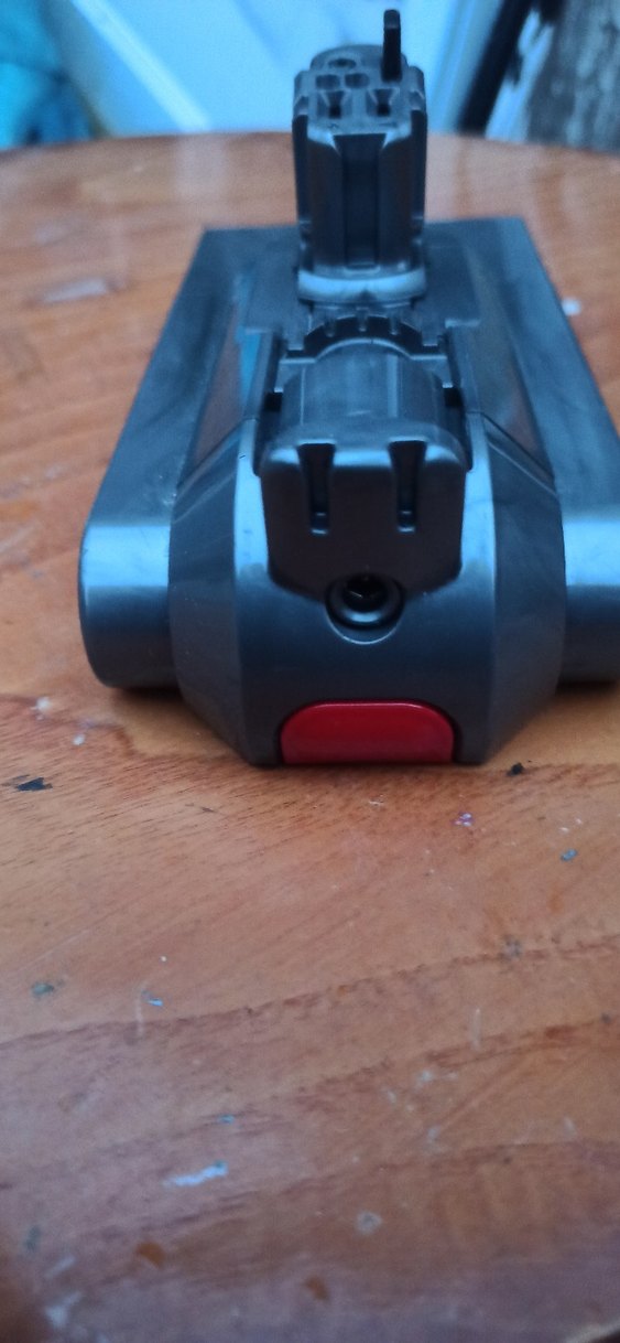 Dyson V15 Detect ve V15S  Süpürge Batarya(Çalışmıyor) - Görsel 4
