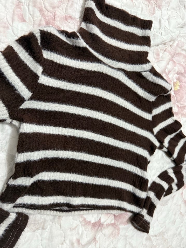 Çizgili Kahverengi Boğazlı Kadın Kazak - Görsel 2