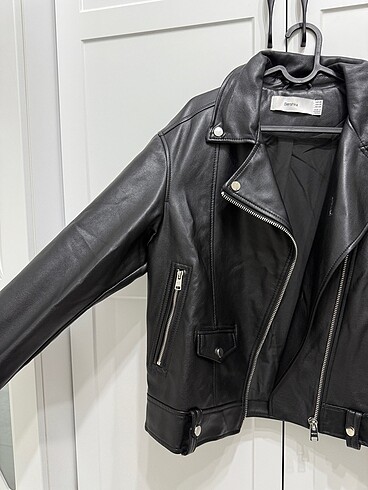 xs Beden BERSHKA DERİ CEKET