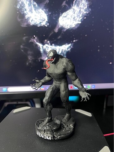 Beden Renk Venom Figür 11 Cm