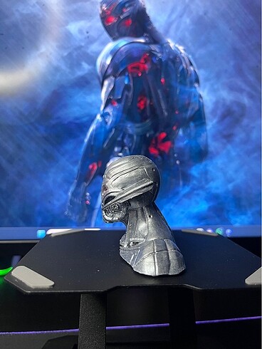  Marvel Ultron Figürü