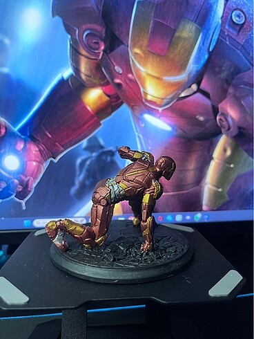 Beden Renk Iron Man Figür