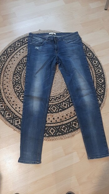 MANGO, SKINNY PUSH-UP JEAN