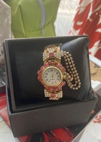 Swatch Pembe Payetli Bohem Kadın Saati