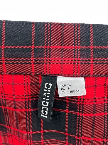 36 Beden kırmızı Renk H&M Mini Etek %70 İndirimli.