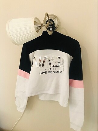Kapüşonlu sweatshirt