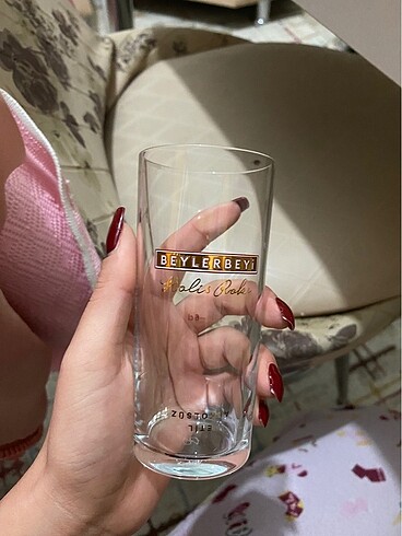 Rakı kadehi