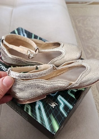 Parlak Altın Tokalı Kız Babet Ayakkabı - Görsel 2