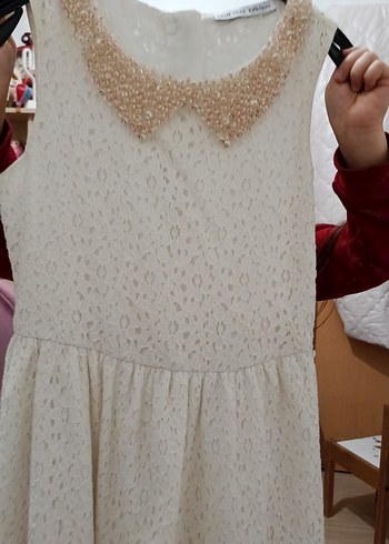 Kolsuz Beyaz Dantel Kız Elbisesi - Görsel 2