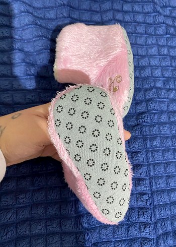 Kız Çocuk Pembe Nakışlı Sıcak Ev Terliği - Görsel 3