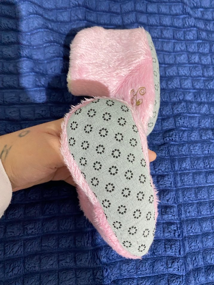 Kız Çocuk Pembe Nakışlı Sıcak Ev Terliği - Görsel 3