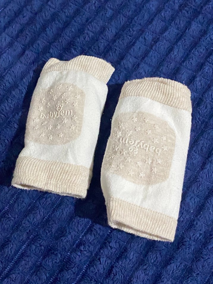 Nakışlı Beyaz Bebek Diz Koruyucu - Görsel 2