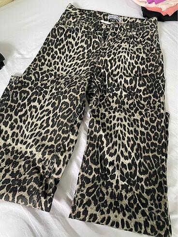 Zara Leopar jean pantolon