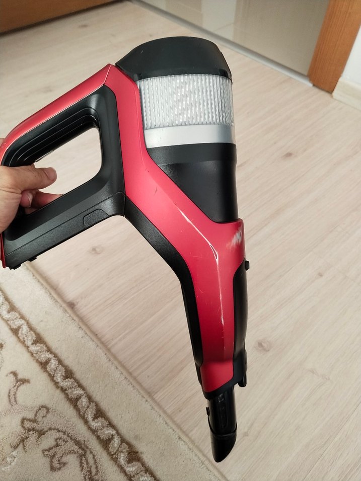 Kırmızı El Süpürgesi motor bölümü - Görsel 5